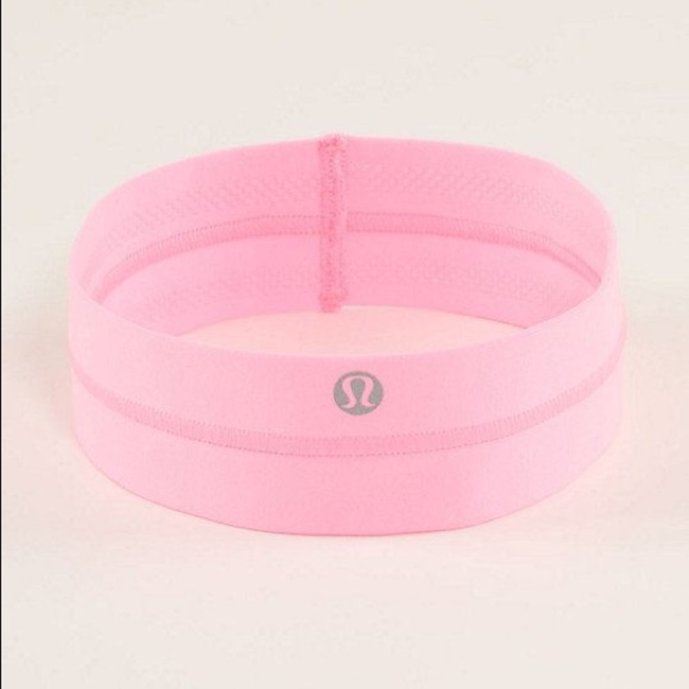 Lululemon Fly Away Tamer Headband